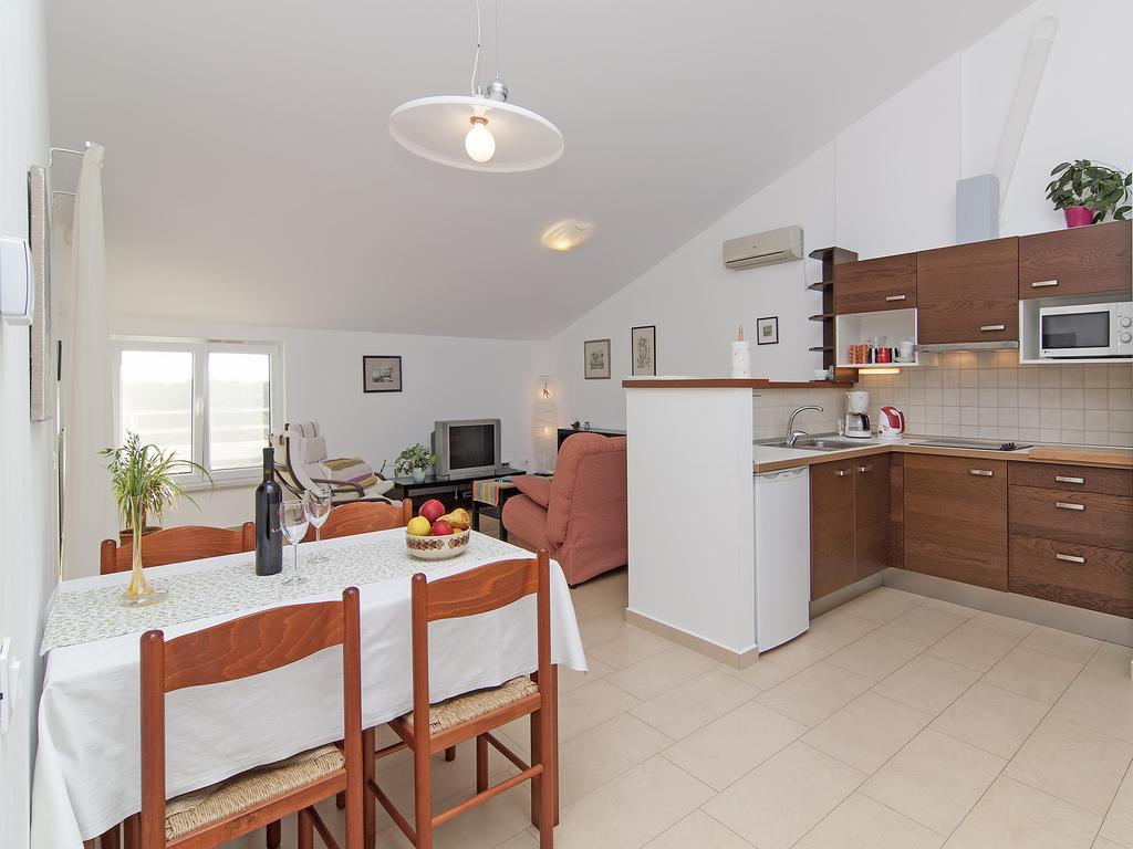 Apartments Ceja Near Sea Medulin Kamer foto