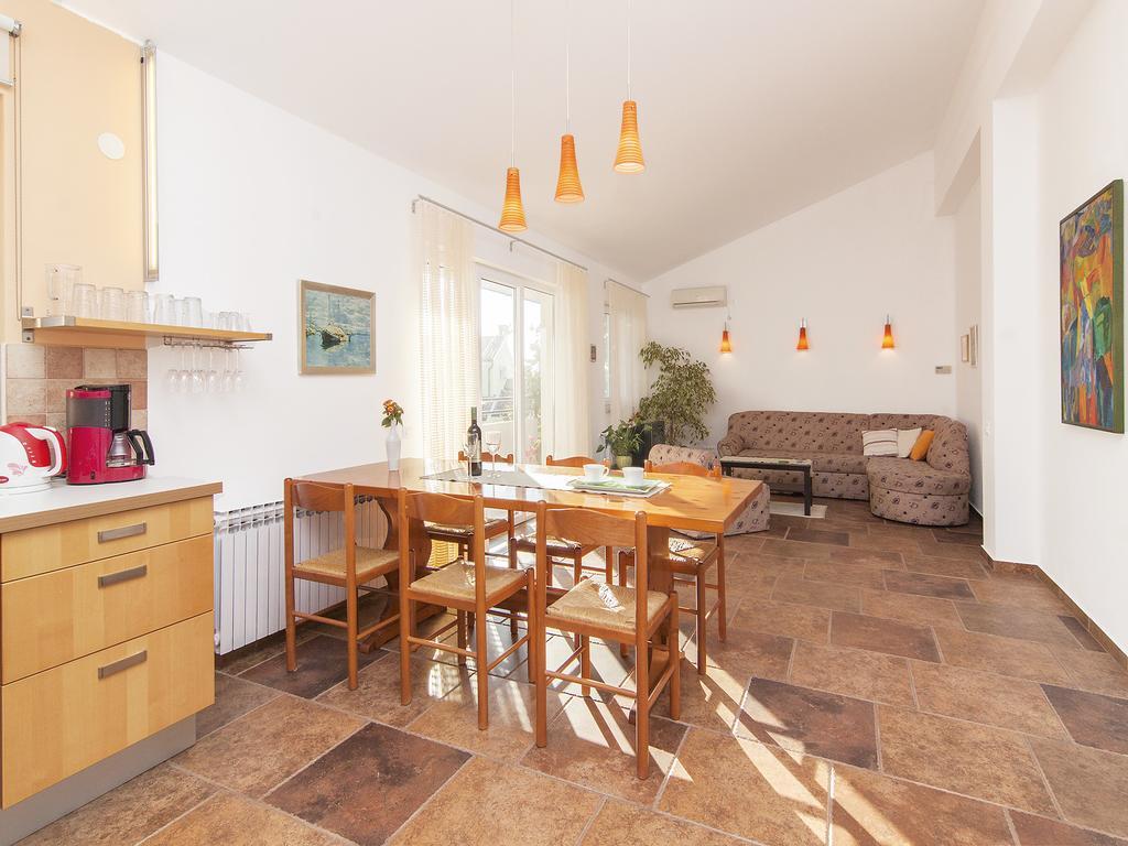Apartments Ceja Near Sea Medulin Buitenkant foto